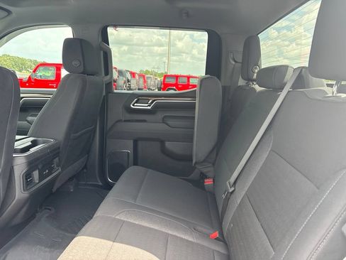 Used 2024 Chevrolet Silverado 1500 RST w/ Z71 Off-Road Package AWD/4WD image 14