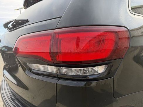 Used 2016 Jeep Grand Cherokee Limited 75th Anniversary image 6