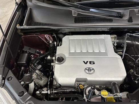 Used 2012 Toyota Highlander SE w/ Tow Pkg image 38