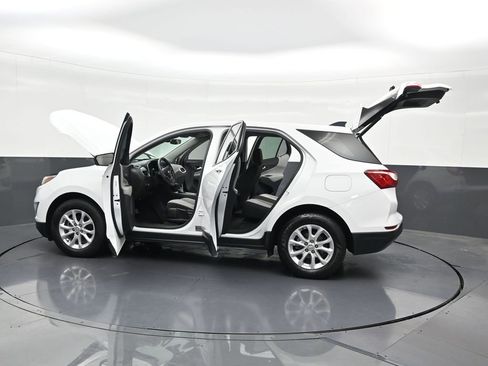 Used 2020 Chevrolet Equinox LS FWD image 35