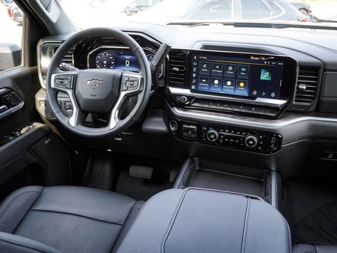 Used 2025 Chevrolet Silverado 2500 LTZ w/ LTZ Plus Package AWD/4WD image 27
