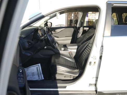 Used 2022 Subaru Outback Premium image 19