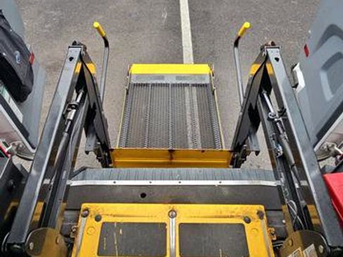 Used 2015 Ford Transit 150 XL image 13