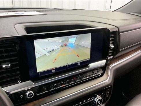 Certified 2023 GMC Sierra 1500 SLT w/ SLT Premium Package image 27