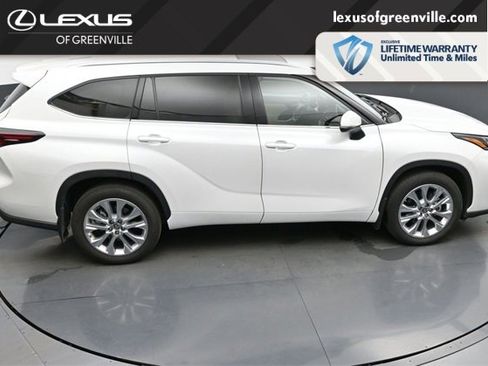 Used 2024 Toyota Highlander Limited image 46