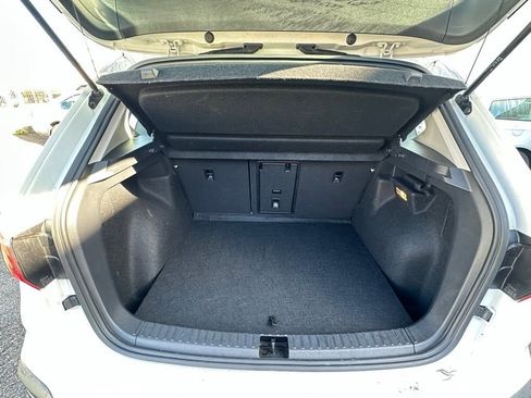 Used 2023 Volkswagen Taos S image 10