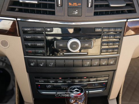 Used 2011 Mercedes-Benz E 350 Cabriolet image 29