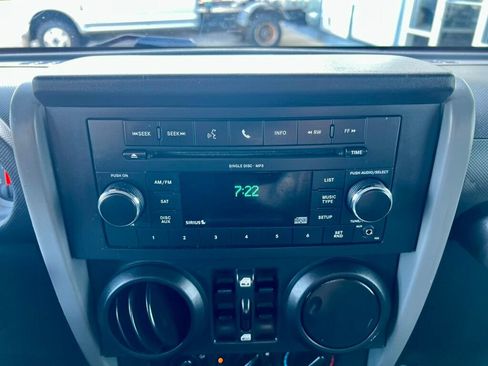 Used 2010 Jeep Wrangler Unlimited Sport AWD/4WD image 15