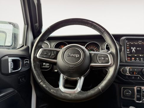 Used 2021 Jeep Wrangler Unlimited Sahara image 17