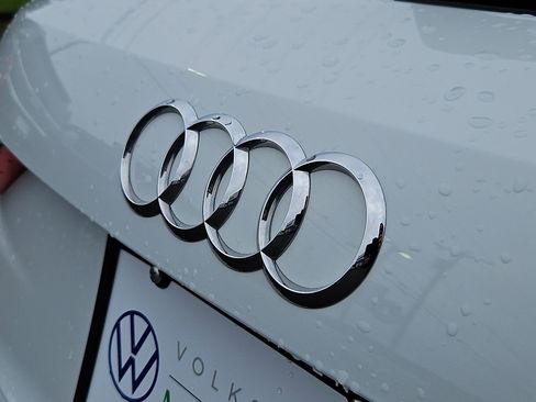 Used 2023 Audi Q3 2.0T Premium Plus w/ Premium Plus Package image 27