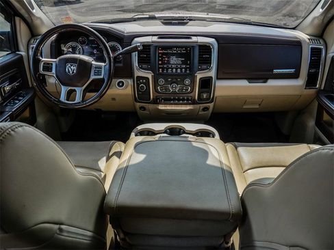 Used 2017 RAM 2500 Laramie image 24