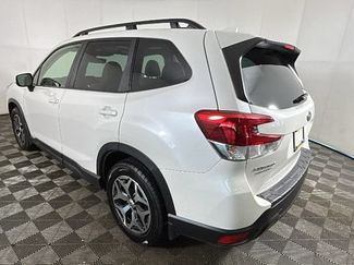 Used 2023 Subaru Forester Premium AWD/4WD video 4