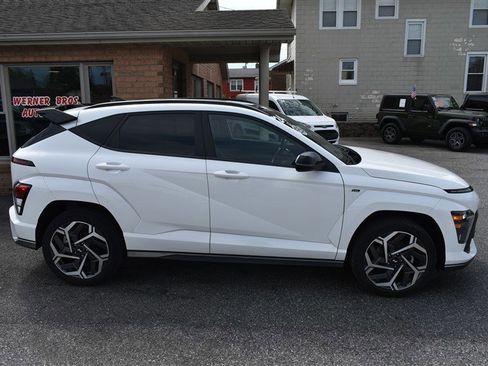 Used 2023 Nissan Rogue S AWD/4WD image 28