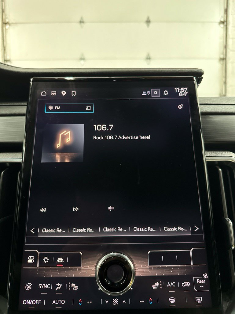 Used 2025 GMC Acadia Elevation AWD/4WD image 30