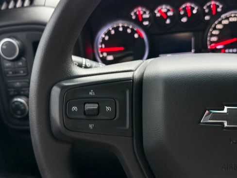 Used 2019 Chevrolet Silverado 1500 Custom Trail Boss image 36