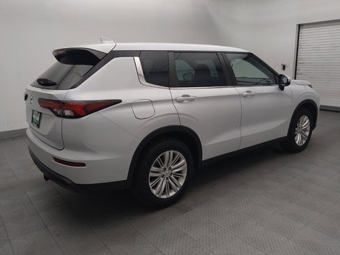 Used 2023 Mitsubishi Outlander ES FWD image 10