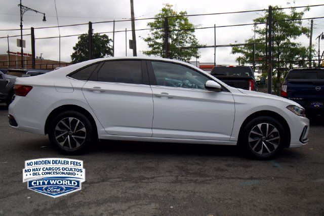 Used 2025 Volkswagen Jetta S FWD image 3