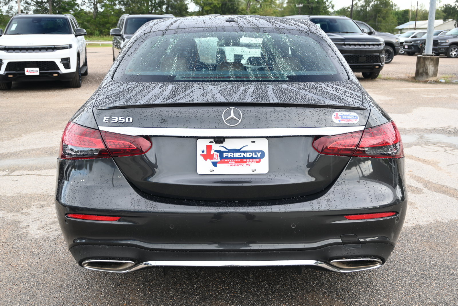 Used 2021 Mercedes-Benz E 350 Sedan image 3