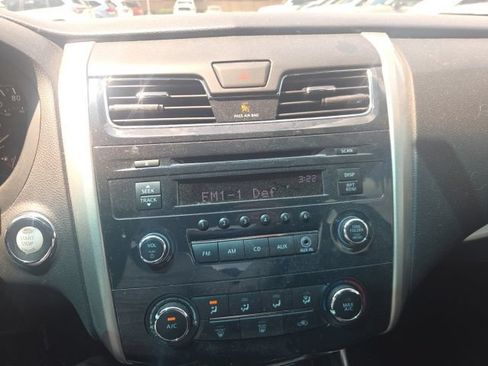 Used 2015 Nissan Altima 2.5 S w/ Sport Value Package FWD image 8