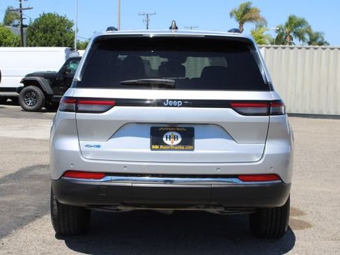 Used 2024 Jeep Grand Cherokee Limited 4xe AWD/4WD image 4