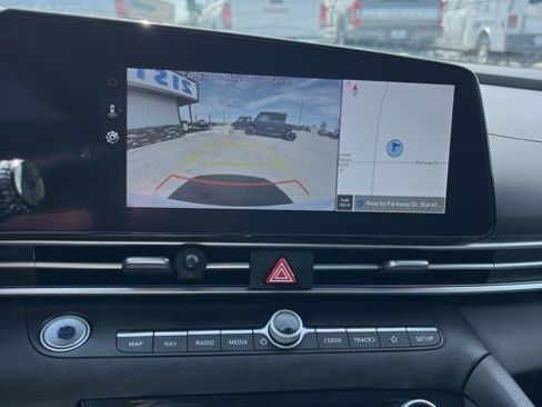 Used 2024 Hyundai Elantra SEL FWD image 49