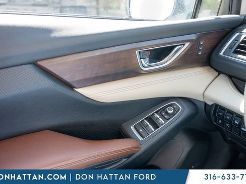 Used 2022 Subaru Ascent Touring AWD/4WD image 18