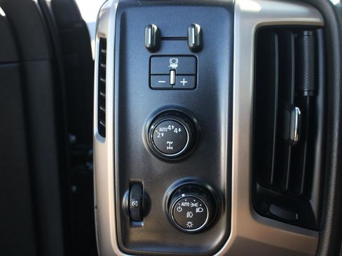 Used 2018 GMC Sierra 1500 Denali AWD/4WD image 31
