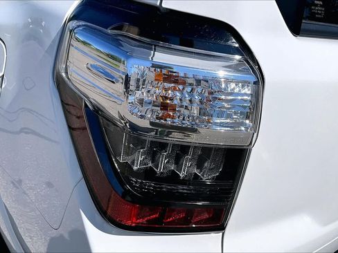 Certified 2024 Toyota 4Runner SR5 Premium w/ Moonroof Package AWD/4WD image 28