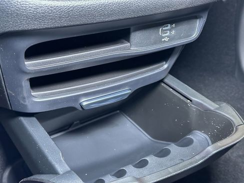 New 2026 Chrysler Pacifica Select image 34