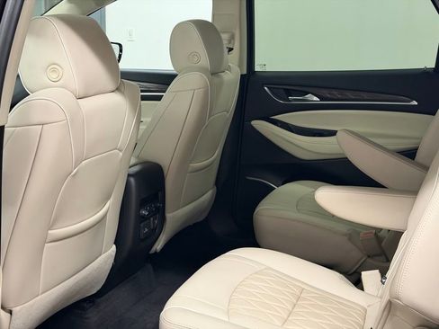 Certified 2022 Buick Enclave Avenir w/ Avenir Technology Package image 32