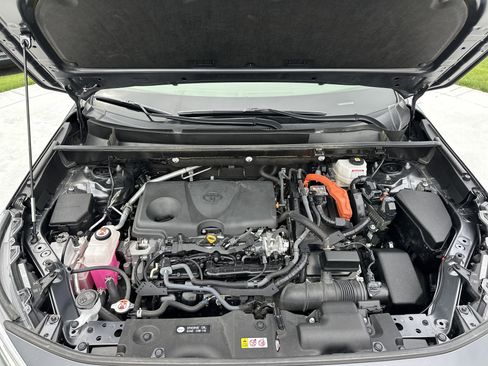 Certified 2023 Toyota RAV4 XLE Premium AWD/4WD image 34