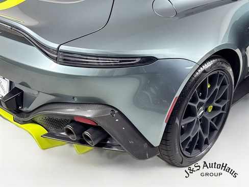 Used 2020 Aston Martin V8 Vantage AMR RWD image 44