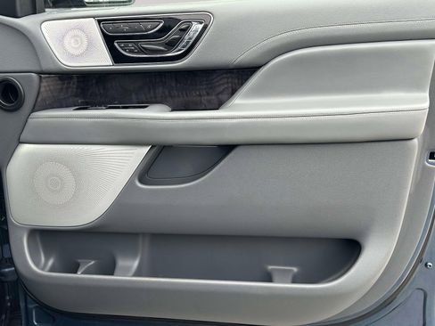 Used 2019 Lincoln Navigator Reserve w/ Cargo Package image 28