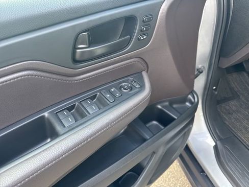 Certified 2023 Honda Odyssey EX-L image 23