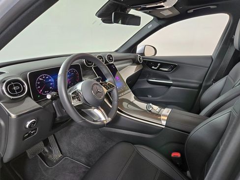 Certified 2025 Mercedes-Benz GLC 300 4MATIC image 18