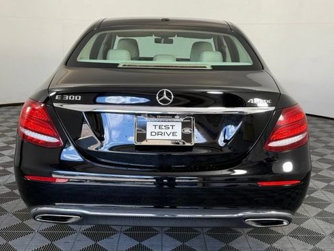 Used 2019 Mercedes-Benz E 300 4MATIC image 7