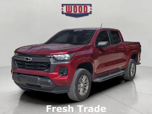 Used 2023 Chevrolet Colorado LT w/ LT Convenience Package II image 3