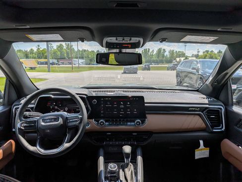 New 2026 GMC Canyon AT4 w/ Technology Plus Package AWD/4WD image 23