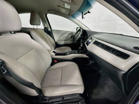 Used 2016 Honda HR-V LX image 30