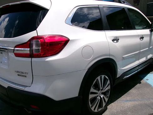 Used 2019 Subaru Ascent Touring w/ Popular Package #3 AWD/4WD image 7