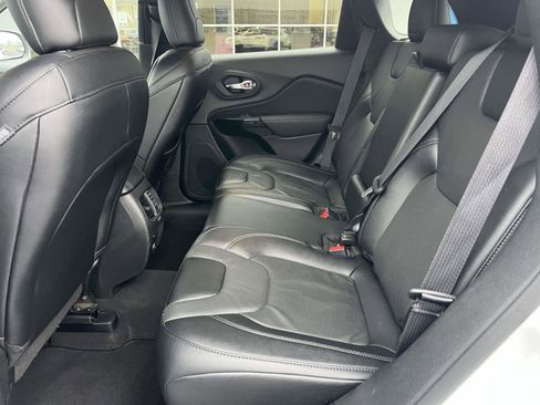 Used 2023 Jeep Cherokee Altitude Lux image 6