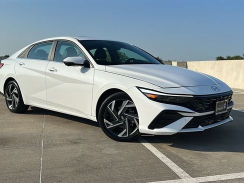 Used 2024 Hyundai Elantra Limited FWD image 6
