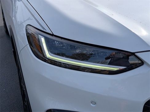 New 2026 Honda HR-V EX-L image 5