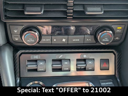 Used 2021 Nissan GT-R Premium image 24