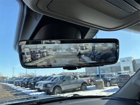 Used 2022 RAM 1500 Limited image 32