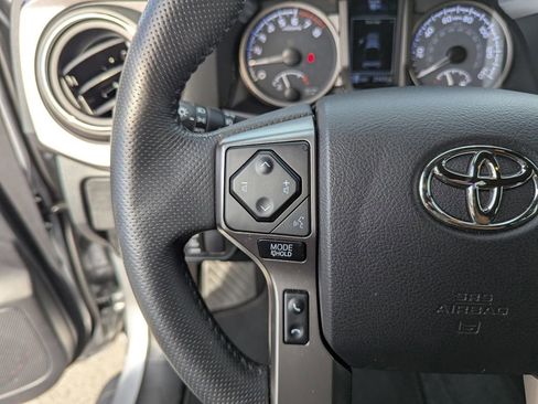 Used 2021 Toyota Tacoma Limited image 26