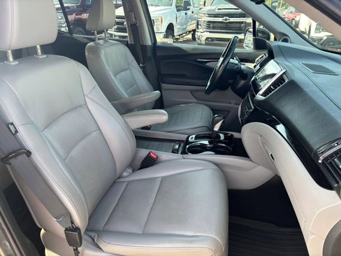 Used 2018 Honda Ridgeline RTL-E image 19