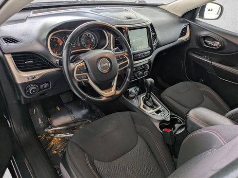 Used 2017 Jeep Cherokee 75th Anniversary image 10