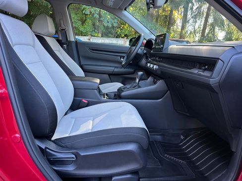 Certified 2025 Honda CR-V LX image 13