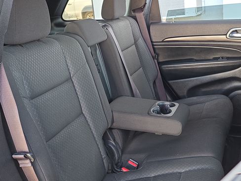 Used 2021 Jeep Grand Cherokee Laredo RWD image 25